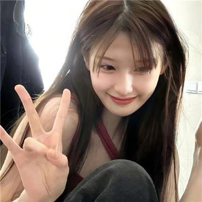 三艳嬉春